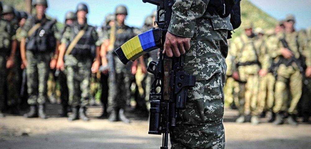 Латвийские инструкторы вновь начинают обучать украинских военных