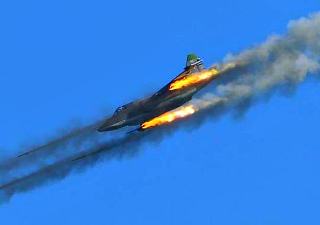 Штурмовик Су-25СМ ВКС РФ подвергся пулемётному обстрелу боевиков в Сирии Штурмовик Су-25СМ ВКС РФ подвергся пулемётному обстрелу боевиков в Сирии