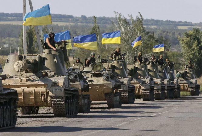 Социальная справедливость: погрузить всех в автобусы и отправить на Донбасс Социальная справедливость: погрузить всех в автобусы и отправить на Донбасс