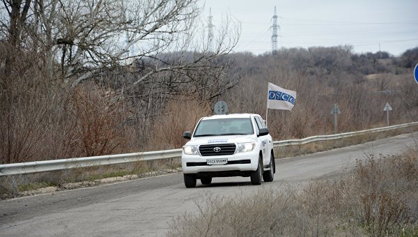 Украинские диверсанты подорвали авто ОБСЕ в ЛНР Украинские диверсанты подорвали авто ОБСЕ в ЛНР