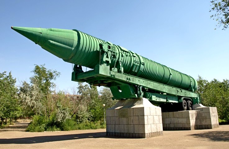 УР-100: как генсек Хрущев выбрал самую массовую ракету РВСН. Часть 2 УР-100: как генсек Хрущев выбрал самую массовую ракету РВСН. Часть 2