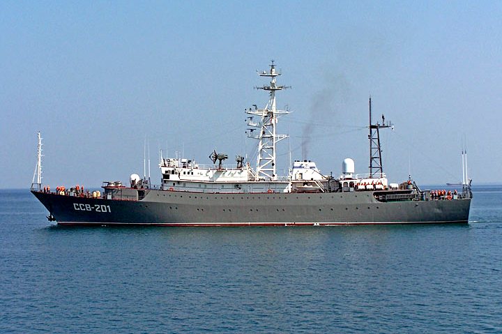 Разведывательный корабль ВМФ РФ терпит бедствие в Босфоре