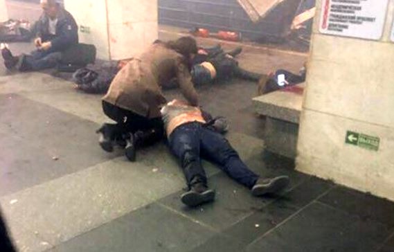 В петербургском метро прогремели два взрыва, много жертв