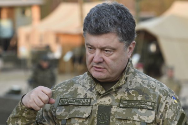 Порошенко просит США начать вооруженную интервенцию в Донбасс