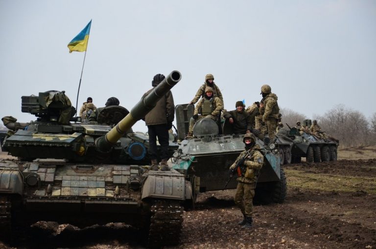 Демонстрация бессилия ВСУ: зачем Украина бряцает ржавым оружием у границ с Крымом?