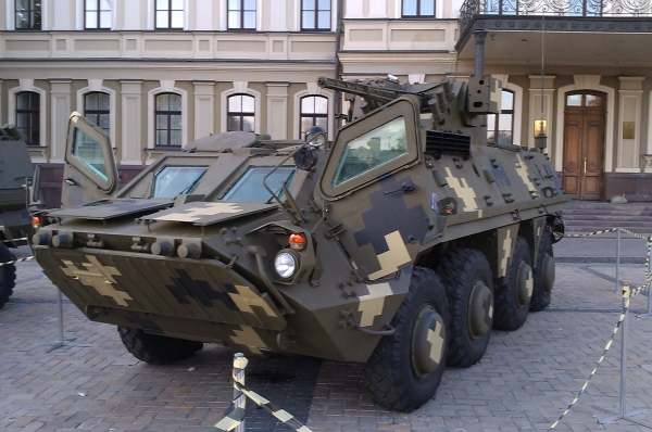 Позор «смертельного оружия»: Украинский БТР осмеяли на военной выставке