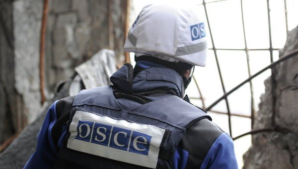 Представители ЛНР и ОБСЕ собирают вещдоки на месте гибели наблюдателя
