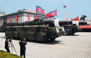 Северная Корея показала миру собственные реплики «Тополей» и «Першингов»