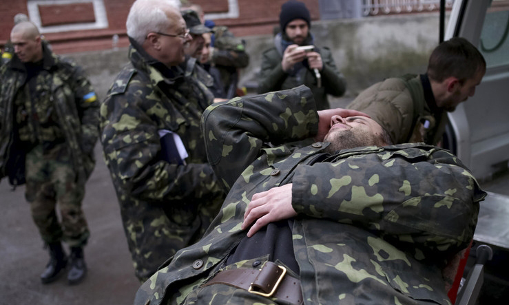Пьянство в украинской армии: успокоить «героев» помогает оружие