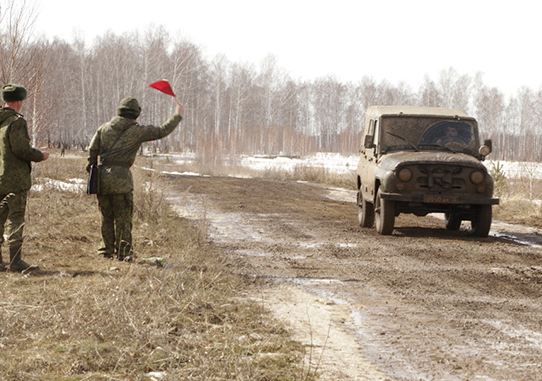 «УАЗы» грязи не боятся: военное ралли на Чебаркульском полигоне «УАЗы» грязи не боятся: военное ралли на Чебаркульском полигоне