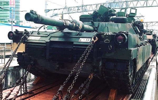 В Сеть просочились фото американских танков, переброшенных к границам КНДР