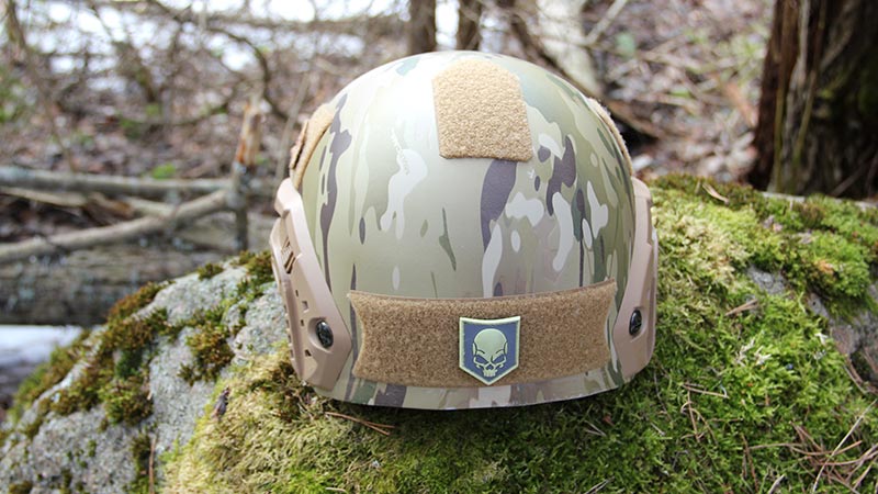 Спецназ ФСБ получил ультралегкий сверхпрочный шлем