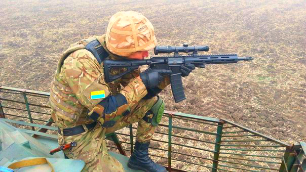 Снайперы ВСУ показали свои дальнобойные винтовки для «охоты» за ополченцами