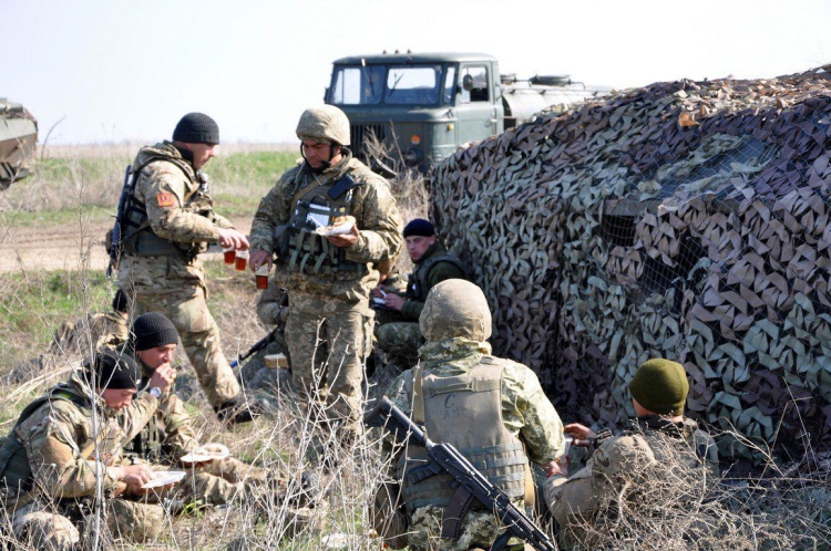 Наемникам в украинских батальонах можно все