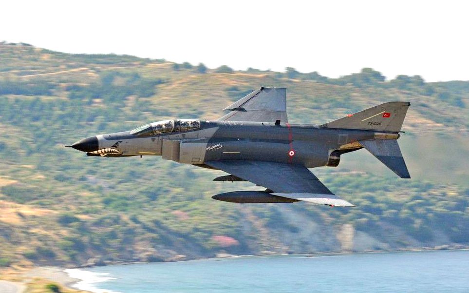 Эрдоган добивает турецкую военную авиацию