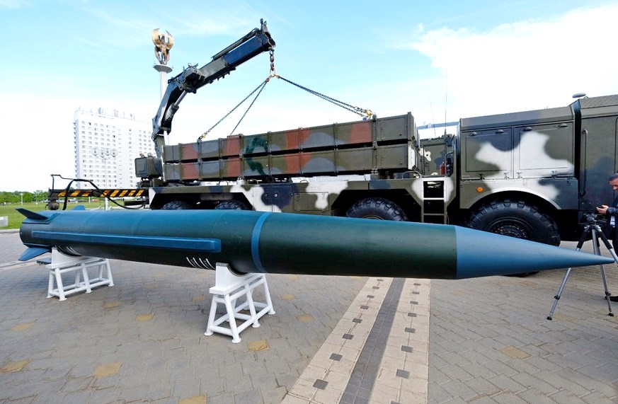 Дальнобойная ракета для белорусского «Полонеза» впервые попала на фото