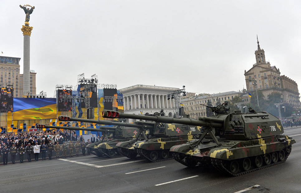 «Блэкджек» и танки: Киев проведет «невиданный доселе» военный парад