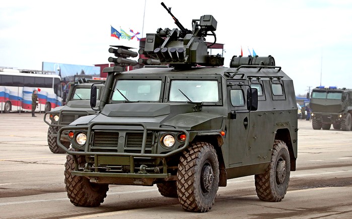 Минобороны РФ выделило деньги на разработку новой бронемашины «Тигр»