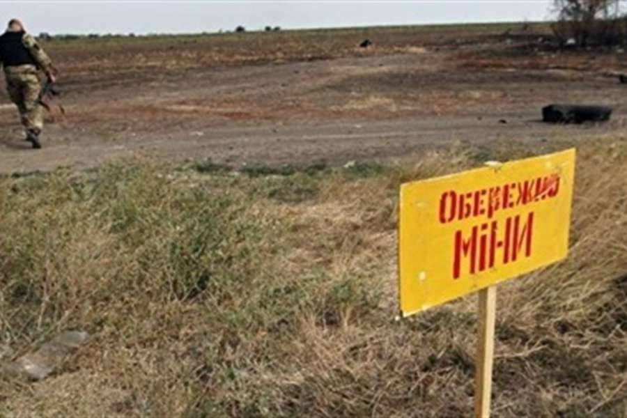 Трое украинских солдат подорвались на собственном минном поле