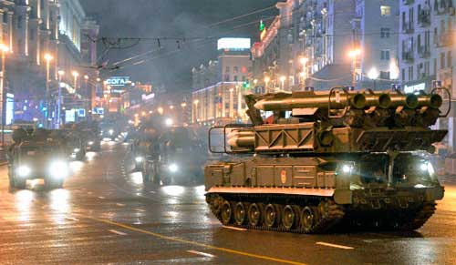 «Сюрпризы» Парада Победы: военные эксперты о технологичных разработках РФ