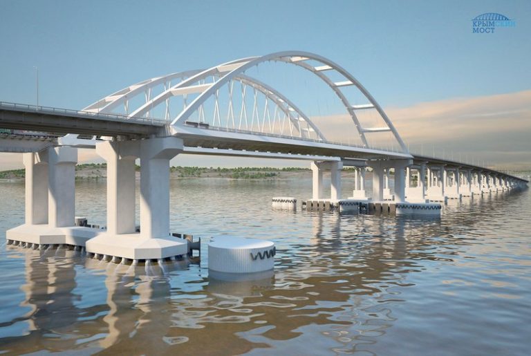 Сможет ли Украина уничтожить Керченский мост?