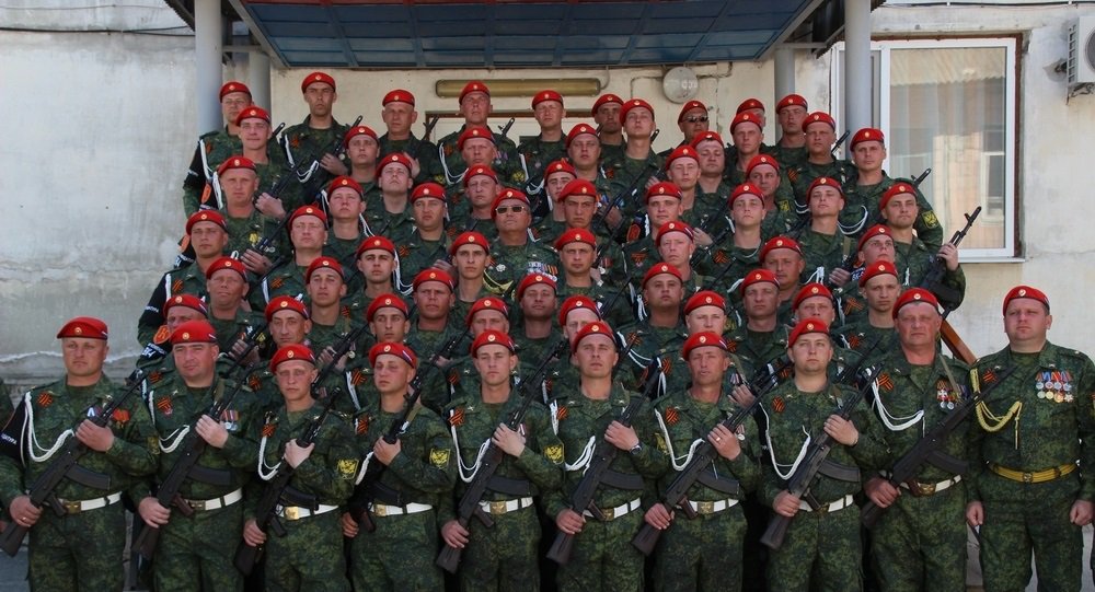 Отличившиеся бойцы Комендантского полка ЛНР награждены медалями