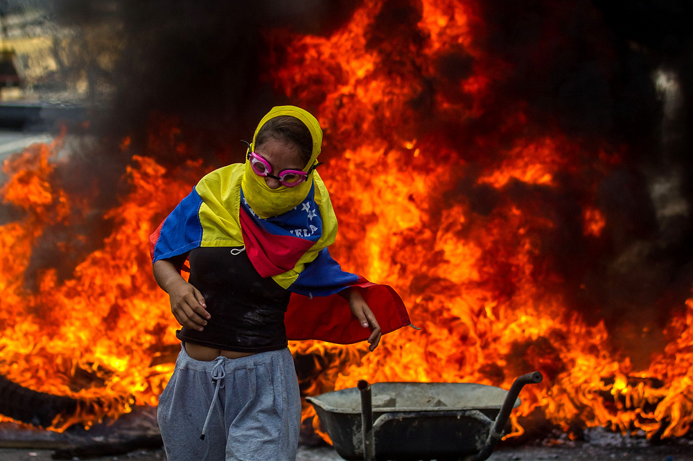 В Венесуэле разгорается гражданская война. США готовятся к интервенции?