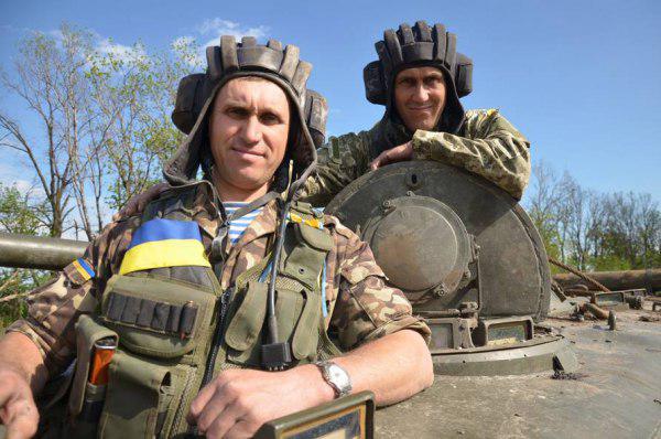 АТОшник рассказал правду об укроармии: "Хочешь воевать? Дай взятку" АТОшник рассказал правду об укроармии: "Хочешь воевать? Дай взятку"