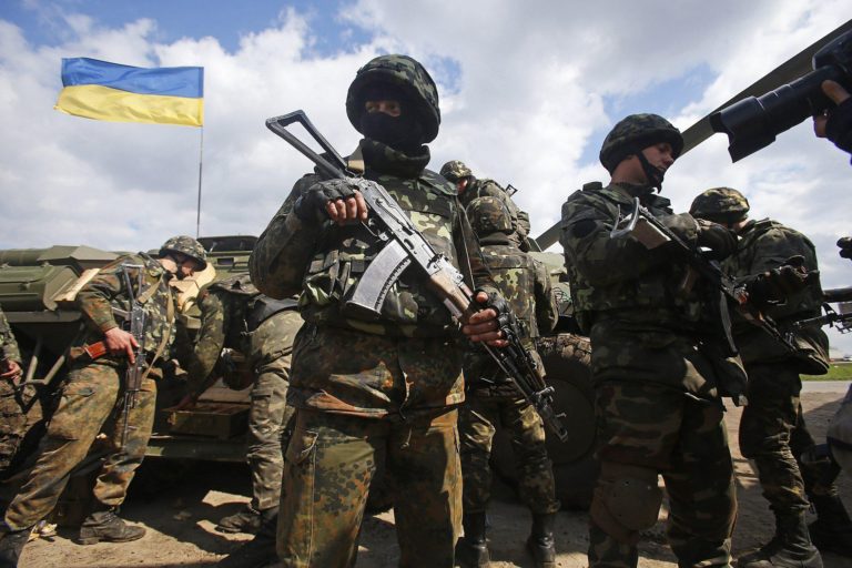 Боевиков «АТО» в Константиновке расстреляли из катапульты Боевиков «АТО» в Константиновке расстреляли из катапульты