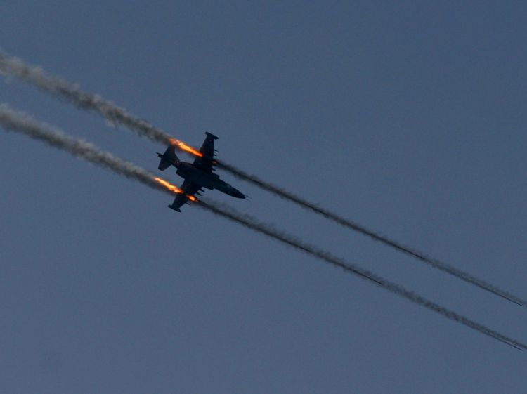 Сирийская авиация раскрошила полсотни боевиков ИГИЛ недалеко от Дейр эз-Зор