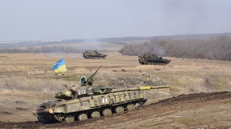 Хроника Донбасса: раскрыт секретный план Порошенко, ВСУ стягивают силы