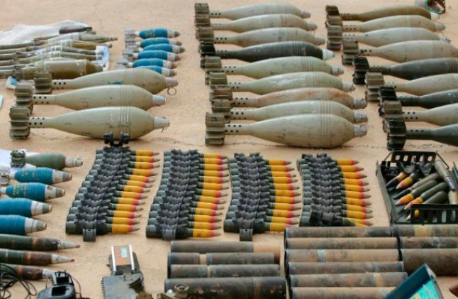 Большая потеря для САА: боевики смогли перехватить арсенал и технику в Хаме