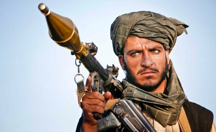 США затягивают афганский узел, Россия «мутит» с талибами