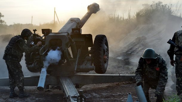 Украинская армия за сутки выпустила по ЛНР более 170 боеприпасов