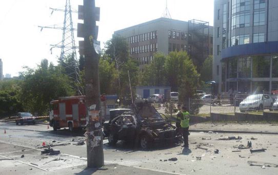 Взрыв в Киеве: в автомобиле мог находиться сотрудник СБУ или военный ВСУ