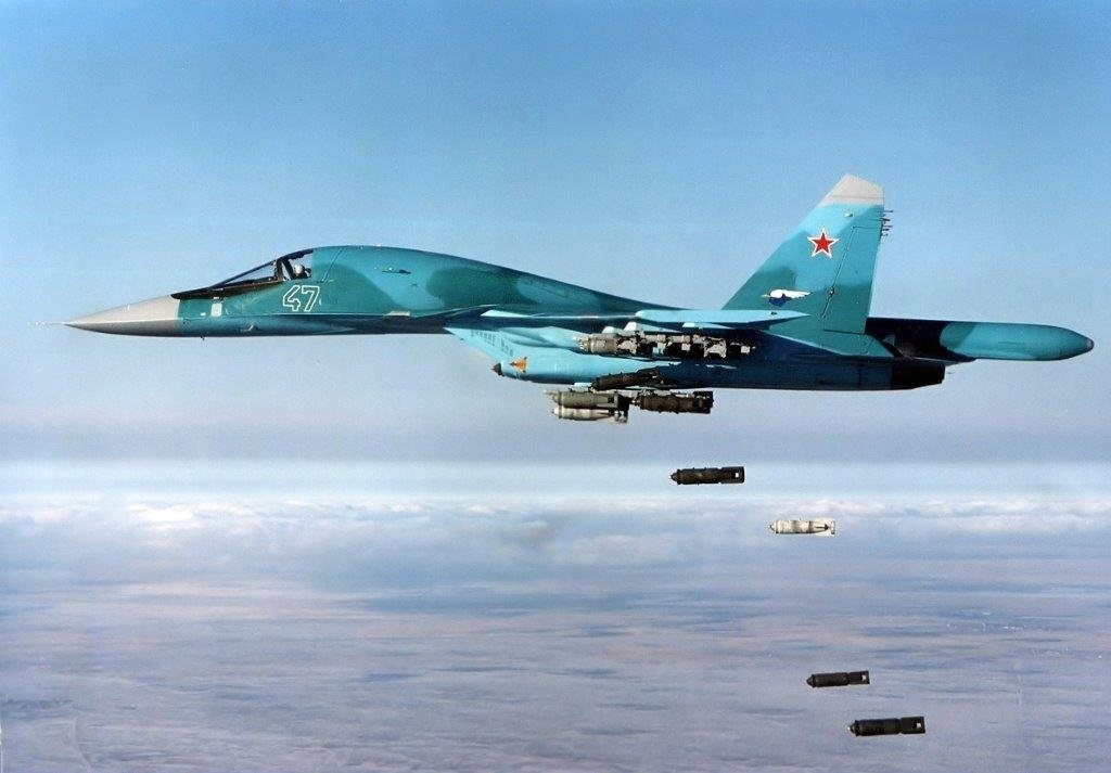 Охота на ИГИЛ глазами пилота Cу-34: Точные удары ВКС РФ сжигают боевиков