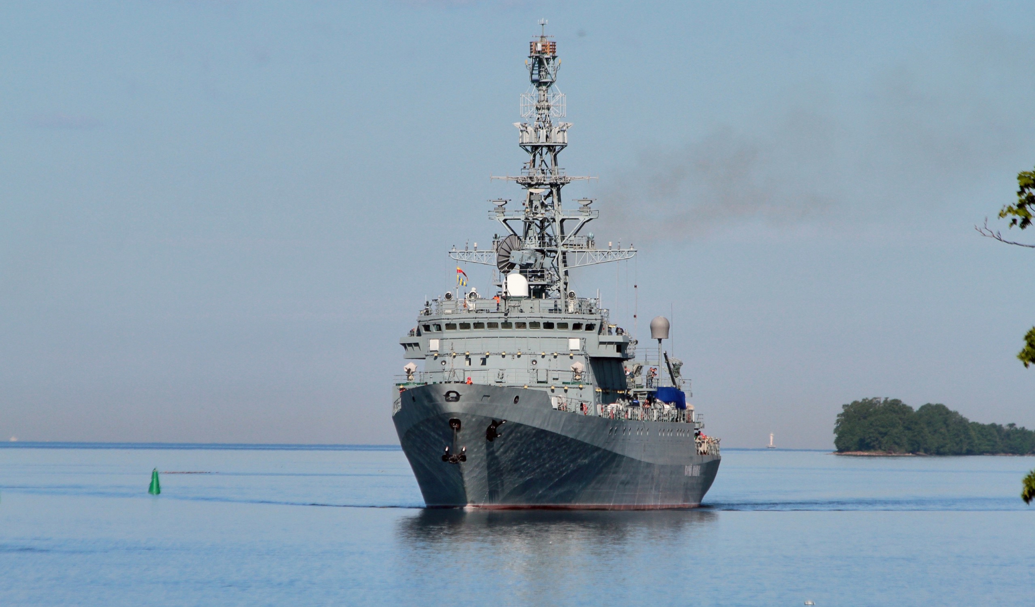 Головная боль для ПРО США: осенью ВМФ пополнит судно связи «Иван Хурс»