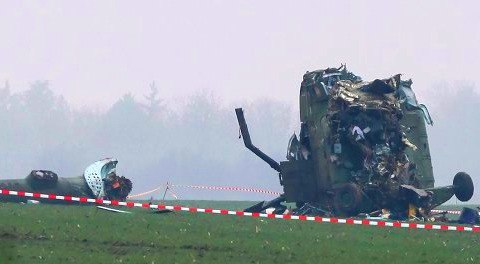 В Сеть попали редкие кадры уничтожения вертолета Ми-17 фугасным снарядом