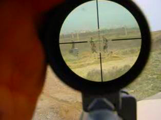 Снайпер САА «причесал» череп боевику с гранатометом за секунду до пуска
