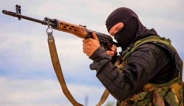 Неизвестная пара снайперов ДНР держит в страхе целый отряд ВСУ в селе Южном