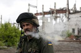 Снайпер ополченцев ДНР точным выстрелом убрал матерого «киборга» ВСУ