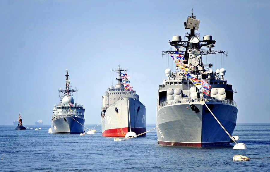 Репетиция крупнейшего военно-морского парада в истории России