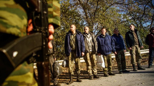 Украина отказалась от своих военнопленных и готовится к военной кампании