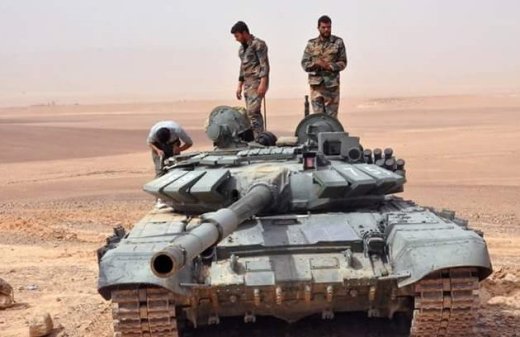 В Сирии уральские Т-72Б3 готовы намотать террористов на траки