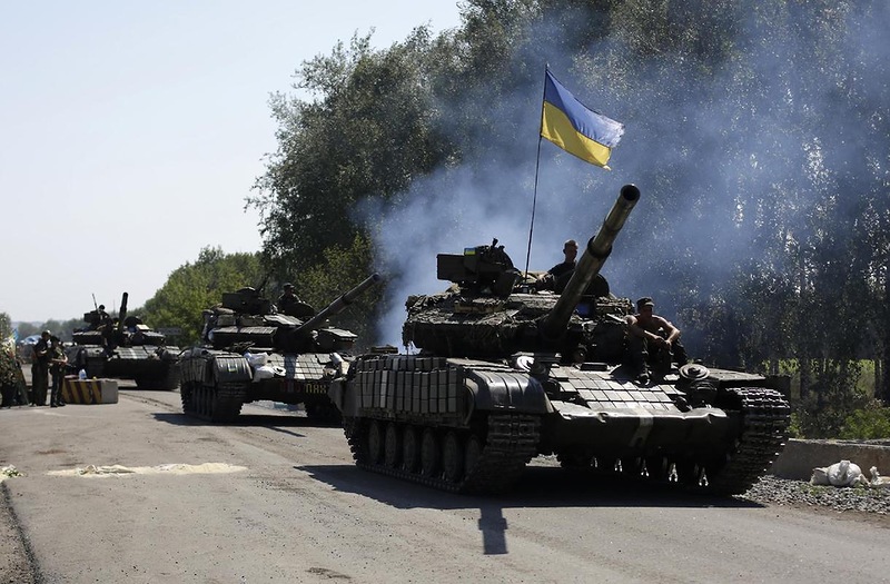 Ночной вояж ВСУ на Донбассе: Киев двинул танки на Донецк