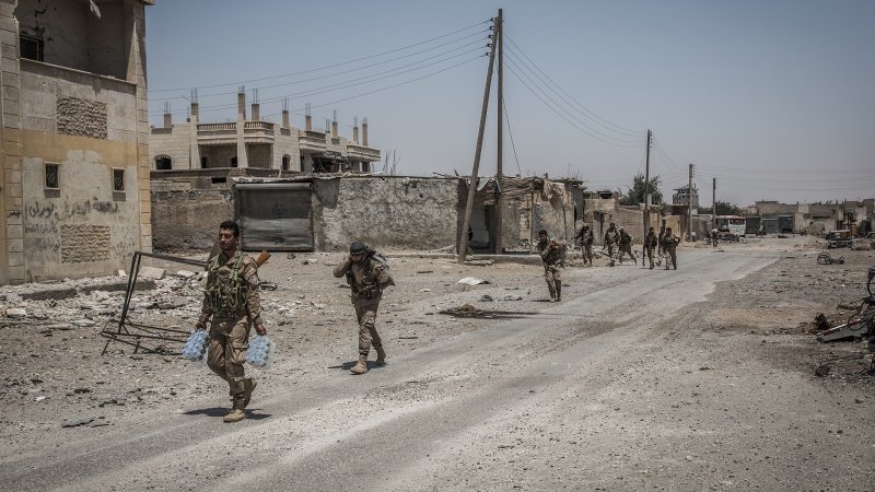 Боевики ИГ начали контратаку в восточной части Ракки
