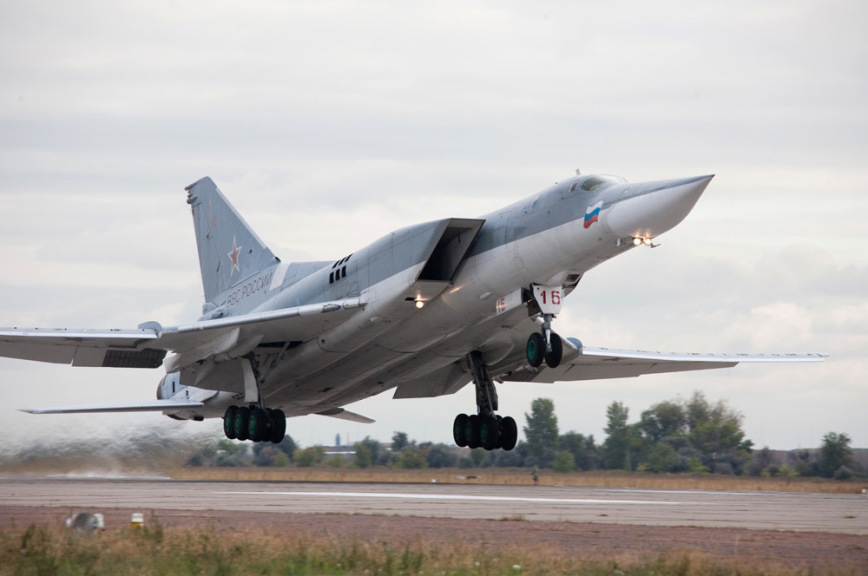 Истребитель НАТО пытался перехватить российские Ту-22 над Черным морем