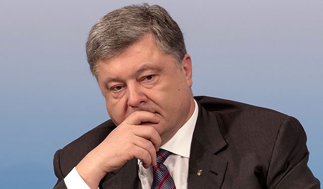 ВСУшники бросили командира живым на поле боя, Порошенко призвали к ответу