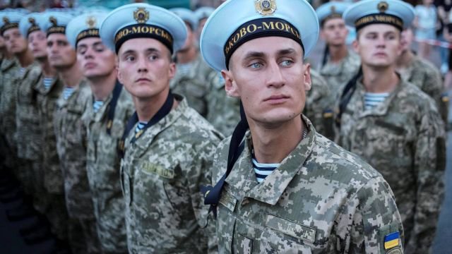 Пользователей Сети рассмешила новая форма украинских моряков