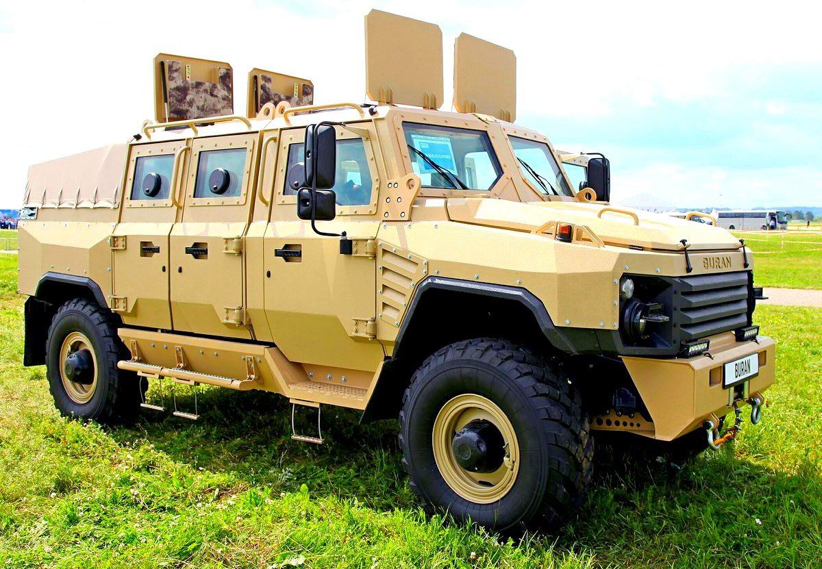 Новейший российский бронеавтомобиль «Буран» наделал много шума